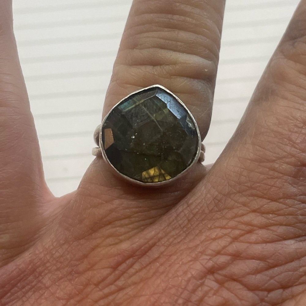 Labradorite and sterling silver ring